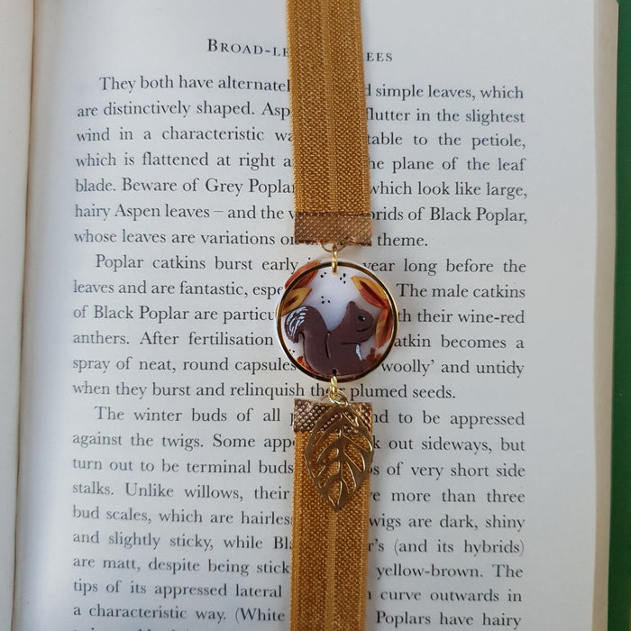 Autumnal elastic ribbon bookmarks adjustable with different subjects / handmade from polymer clay motifs forest