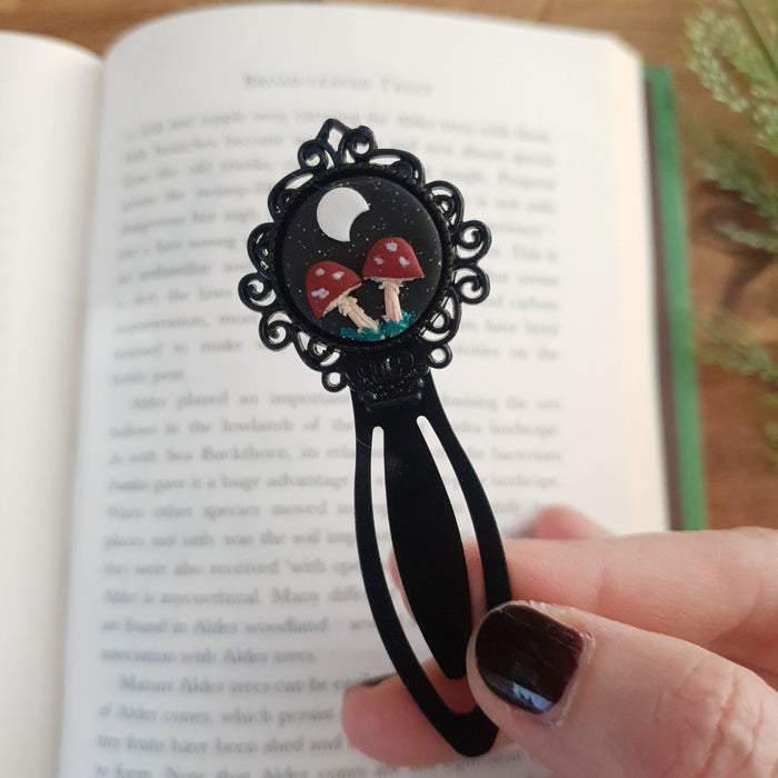 Red mushrooms black metal bookmark / clip woodlands