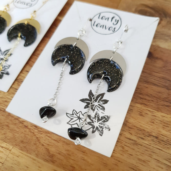 Black moons earrings / nature woodlands forestcore