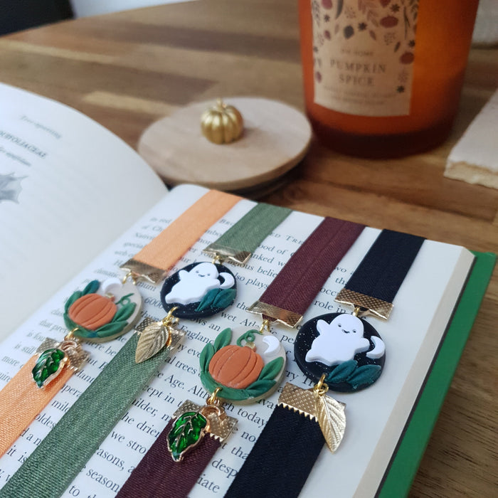 Halloween elastic ribbon bookmarks adjustable with different subjects / handmade from polymer clay motifs forest
