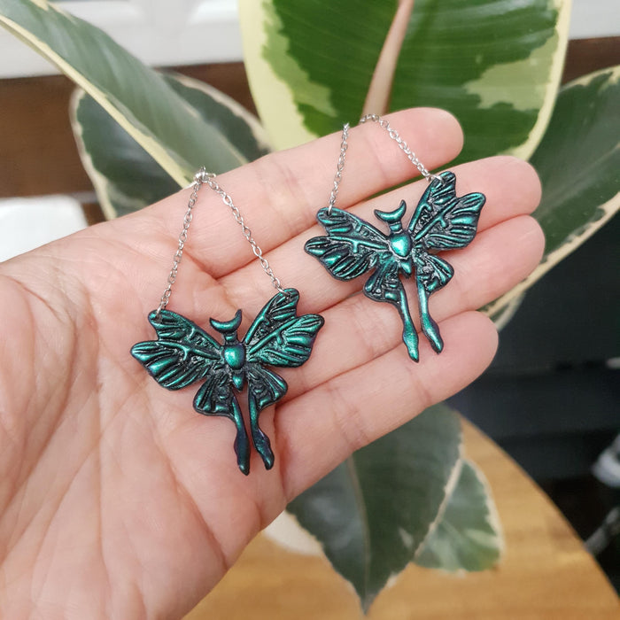 Luna moths earrings with duo chrome effect / nature woodlands and forest