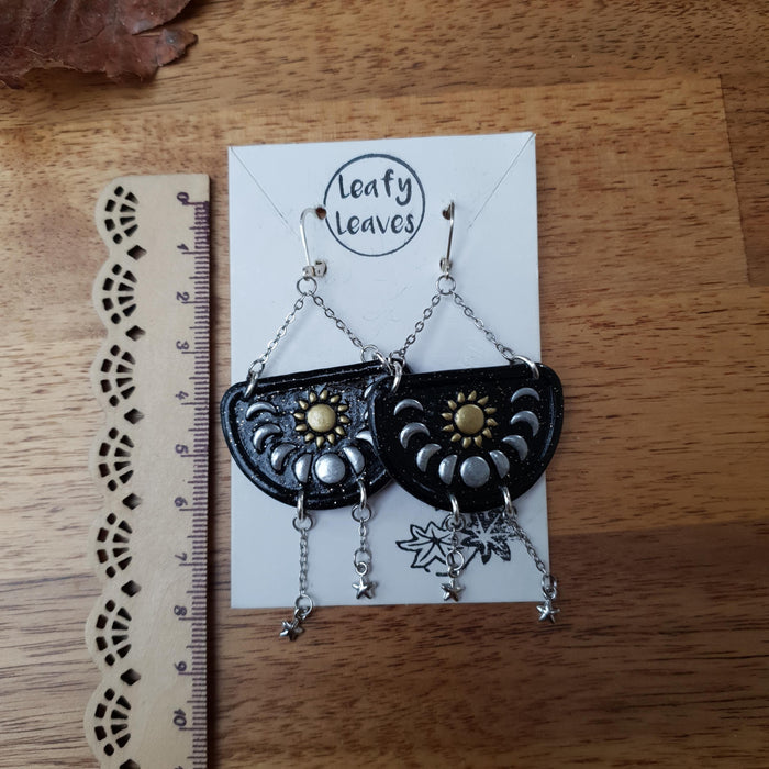 Moon phases and sun earrings / nature woodlands and forest