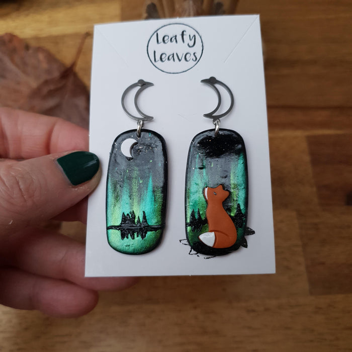 Northern lights and fox earrings - midnight sky background