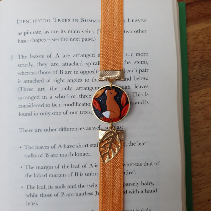 Midnight sky autumnal elastic ribbon bookmarks adjustable with different subjects / handmade from polymer clay motifs forest
