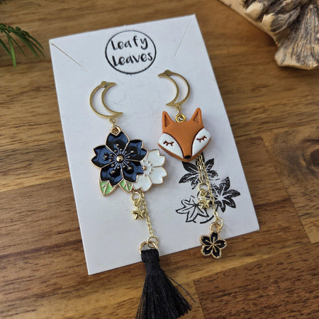 Spring foxes asymmetrical earrings with flowers / nature woodlands and forest
