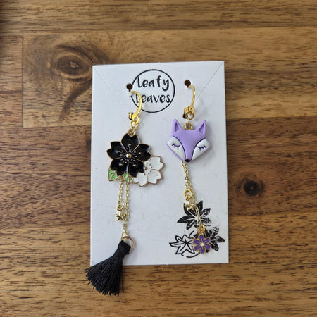 Spring foxes asymmetrical earrings with flowers / nature woodlands and forest