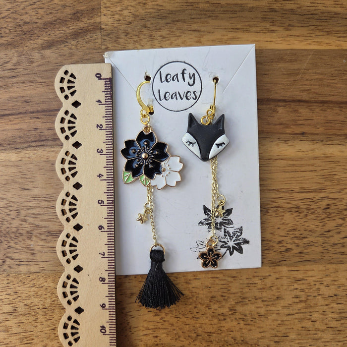 Spring foxes asymmetrical earrings with flowers / nature woodlands and forest