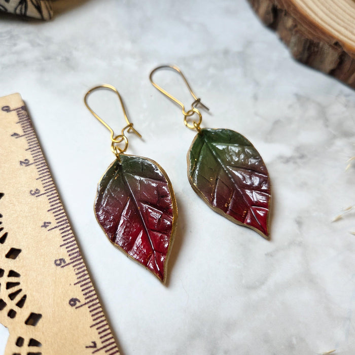 Autumn leaf earrings / nature woodlands forestcore