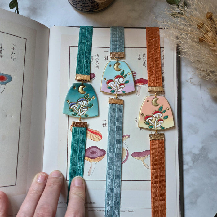 Mushrooms elastic ribbon bookmarks / nature autumn