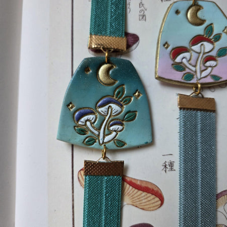 Mushrooms elastic ribbon bookmarks / nature autumn