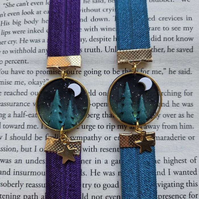 Pine trees with northern lights elastic ribbon bookmarks / handmade from polymer clay motifs forest