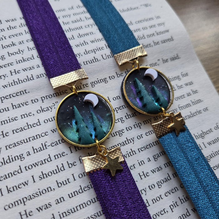 Pine trees with northern lights elastic ribbon bookmarks / handmade from polymer clay motifs forest