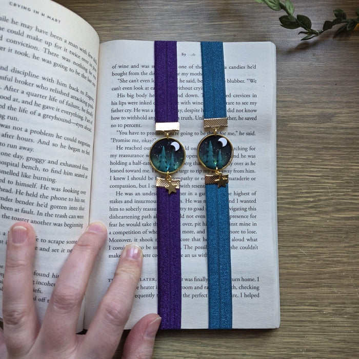 Pine trees with northern lights elastic ribbon bookmarks / handmade from polymer clay motifs forest