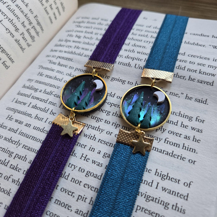 Pine trees with northern lights elastic ribbon bookmarks / handmade from polymer clay motifs forest
