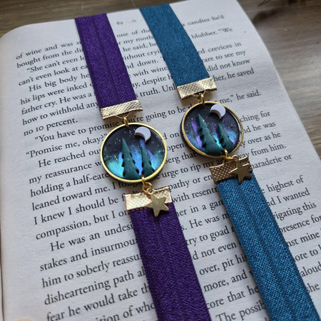 Pine trees with northern lights elastic ribbon bookmarks / handmade from polymer clay motifs forest