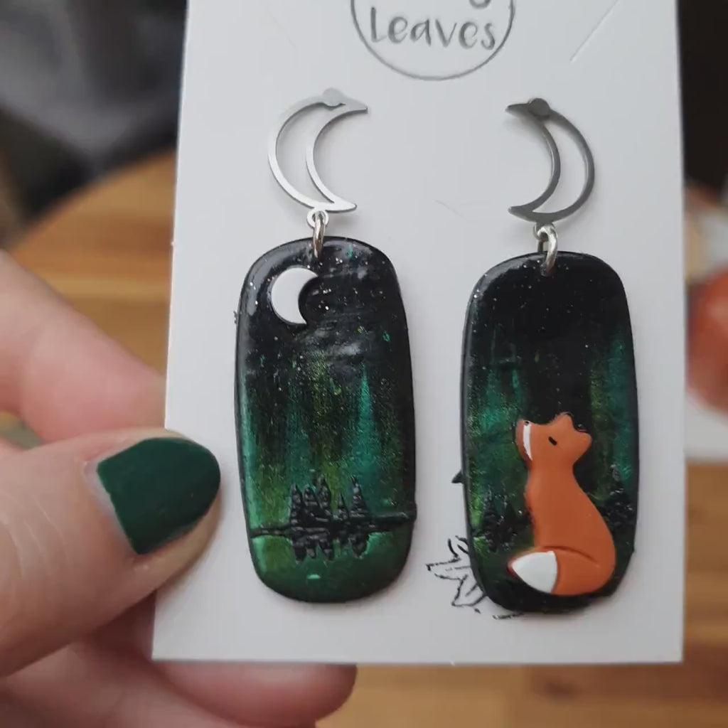 Northern lights and fox earrings - midnight sky background